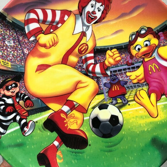 MCDONALD’S 2002 Ronald McDonald Soccer Plate - Picture 4 of 5